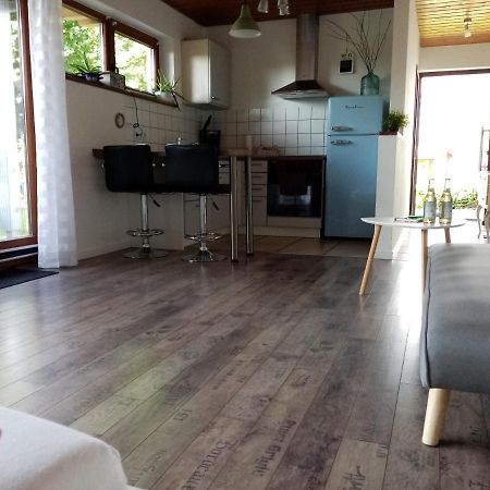 Schoene Einzimmer Wohnung Zwischen Bodensee Und Allgaeu Neukirch  Dış mekan fotoğraf