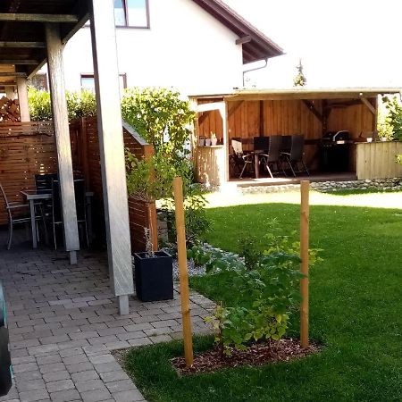 Schoene Einzimmer Wohnung Zwischen Bodensee Und Allgaeu Neukirch  Dış mekan fotoğraf