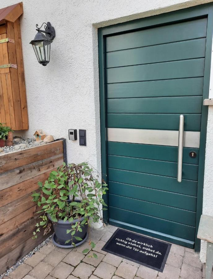 Schoene Einzimmer Wohnung Zwischen Bodensee Und Allgaeu Neukirch  Dış mekan fotoğraf